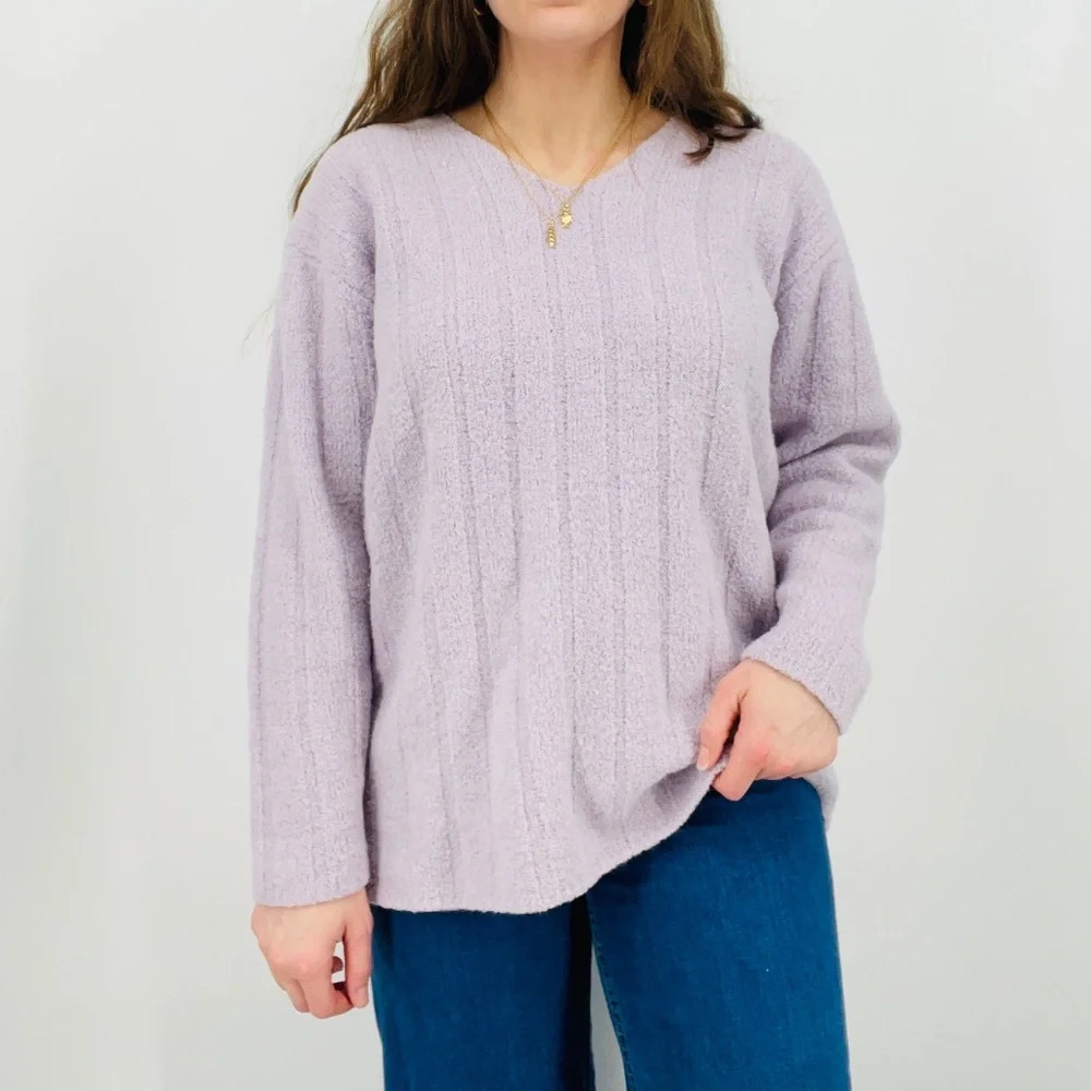 Vintage Lavender V-Neck Ribbed Sweater